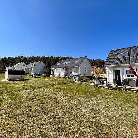 Ferienhaeuser Insel Usedom Haus Mila 6 - Blick Aufs Achterwasser! Whirlpool Und Sauna Holiday home Lutow